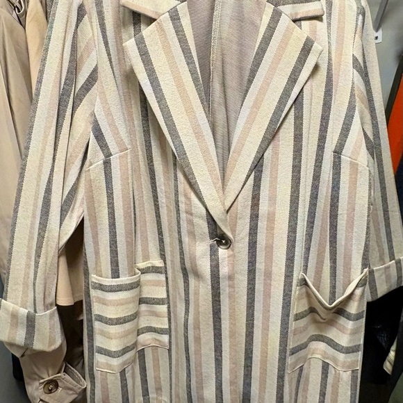 Cato Other - Cato Striped blazer in Cream, Beige, and Gray